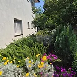Srdoc Za 8 Osoba S Privatnim Bazenom Šmrika