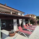 Srdoc Za 8 Osoba S Privatnim Bazenom Apartment Šmrika