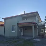 Srdoc Za 8 Osoba S Privatnim Bazenom