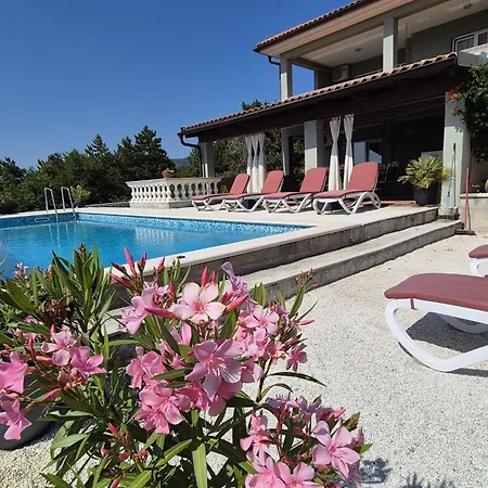 Apartment Srdoc Za 8 Osoba S Privatnim Bazenom