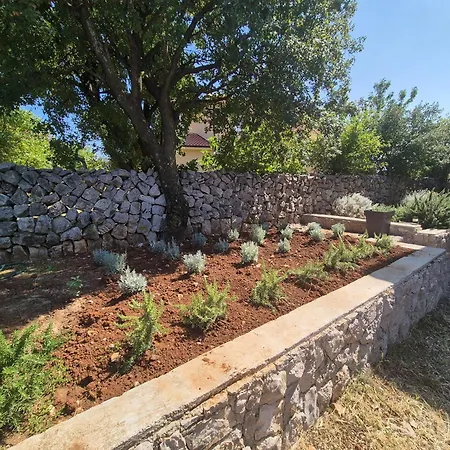 Srdoc Za 8 Osoba S Privatnim Bazenom Διαμέρισμα Šmrika