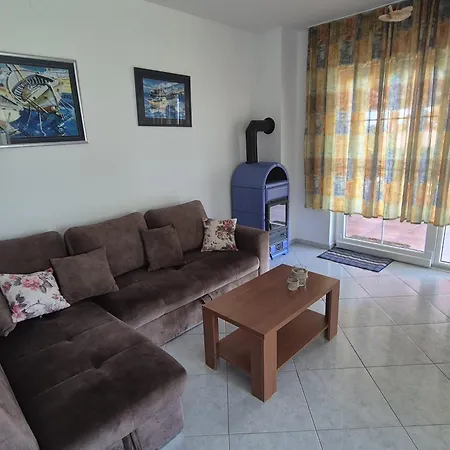 Srdoc Za 8 Osoba S Privatnim Bazenom Apartment Smrika