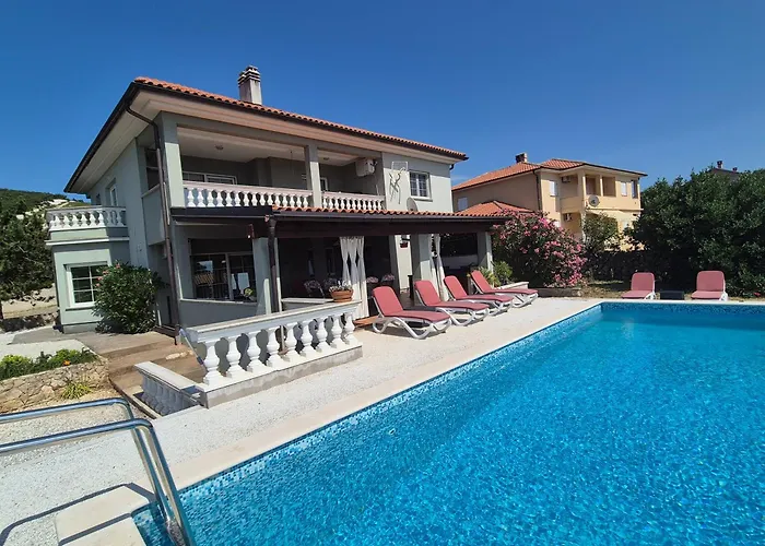 Srdoc Za 8 Osoba S Bazenom Apartman Smrika