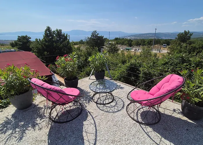 Apartman Srdoc Za 8 Osoba S Bazenom